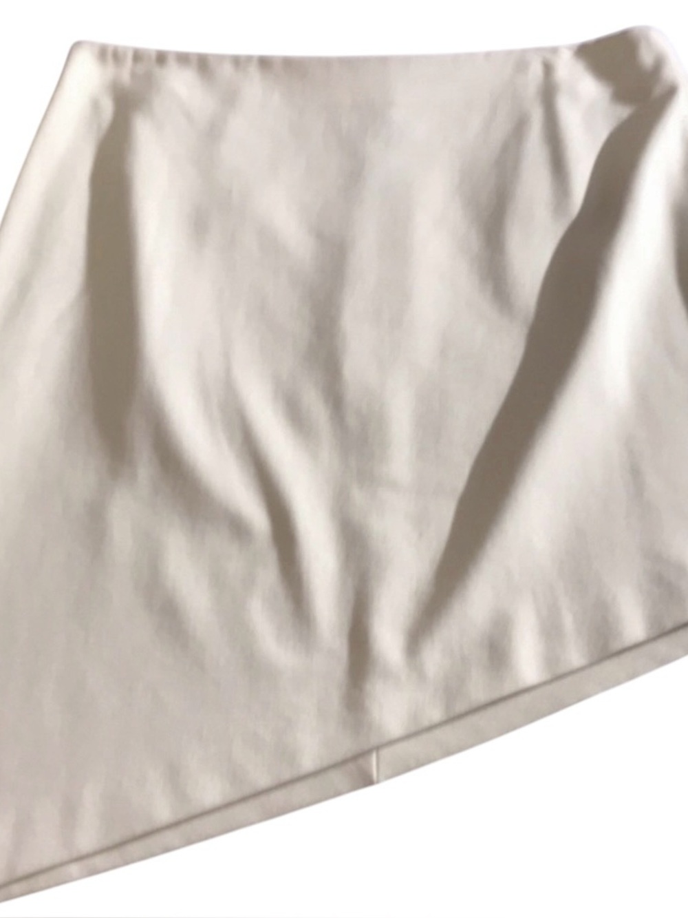 Cache size 12 cream colored mini skirt asymmetrical with slit